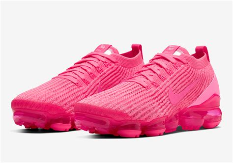 Pink Nike Flyknit Shoes